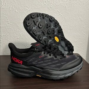 Hoka Speed Goat 5 Gore-Tex